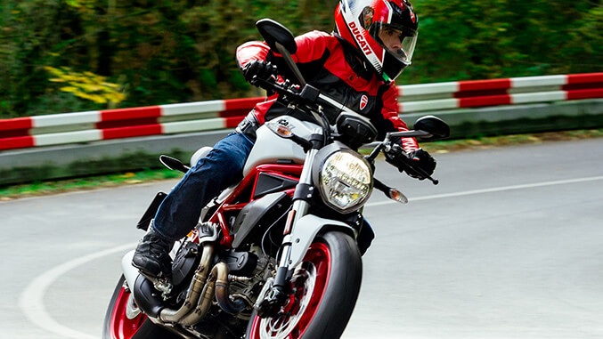 Ducati Monster 797+ Ducati Montréal, une Division Motos Illimitées